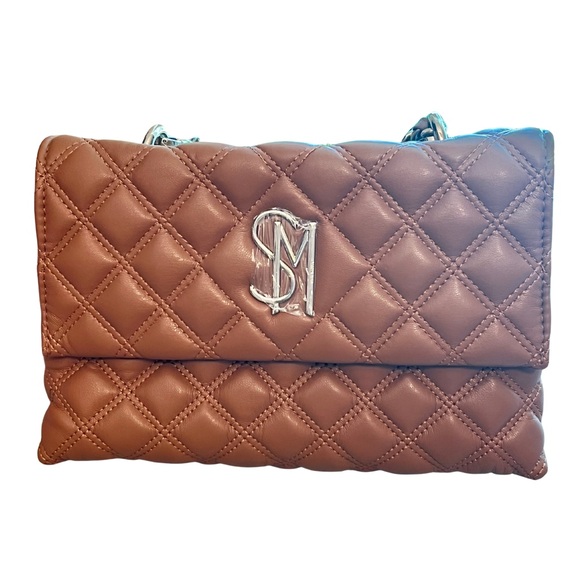 Steve Madden Handbags - 👜 Steve Madden “Bezra” Quilted Shoulder Bag — Nutshell NWT